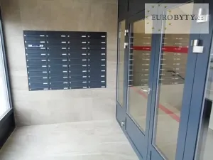 Pronájem bytu 1+kk, Praha - Letňany, Škrábkových, 43 m2