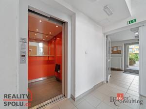 Pronájem bytu 2+kk, Hradec Králové - Třebeš, Svatojánská, 66 m2