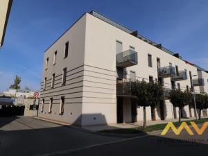 Pronájem bytu 2+kk, Hradec Králové, Balbínova, 45 m2