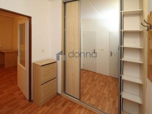 Pronájem bytu 1+kk, Praha, Bachova, 26 m2