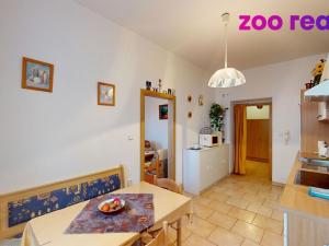Pronájem bytu 2+1, České Budějovice, Komenského, 70 m2