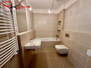 Prodej bytu 2+kk, Praha, Čakovická, 49 m2