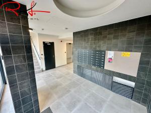 Prodej bytu 2+kk, Praha, Čakovická, 49 m2