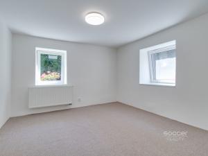 Pronájem rodinného domu, Zlatníky-Hodkovice - Zlatníky, Náves sv. Petra a Pavla, 100 m2