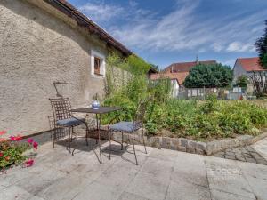 Pronájem rodinného domu, Zlatníky-Hodkovice - Zlatníky, Náves sv. Petra a Pavla, 100 m2
