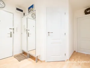 Pronájem bytu 4+kk, Praha - Michle, Přímětická, 68 m2