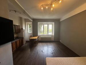 Pronájem bytu 1+kk, Praha - Vršovice, Vršovická, 35 m2