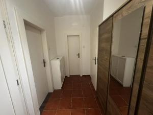 Pronájem bytu 1+kk, Praha - Vršovice, Vršovická, 35 m2