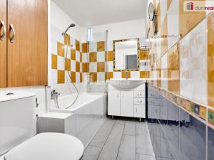 Pronájem bytu 3+1, Karlovy Vary - Rybáře, Sibiřská, 84 m2