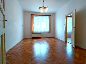 Prodej bytu 2+1, Praha - Veleslavín, Pod dvorem, 66 m2