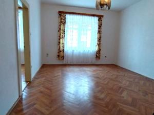Prodej bytu 2+1, Praha - Veleslavín, Pod dvorem, 66 m2