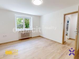 Pronájem bytu 1+1, Uherský Brod, Na Dlouhých, 29 m2
