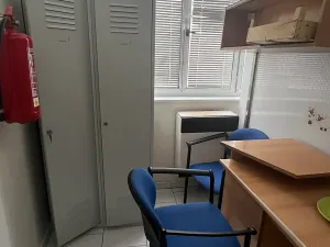 Pronájem obchodního prostoru, Holice, náměstí T. G. Masaryka, 37 m2