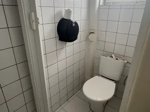 Pronájem obchodního prostoru, Holice, náměstí T. G. Masaryka, 37 m2