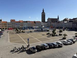 Pronájem kanceláře, České Budějovice, nám. Přemysla Otakara II., 30 m2