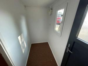 Pronájem kanceláře, Praha - Horní Počernice, Bystrá, 15 m2