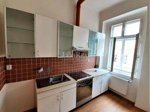 Pronájem bytu 1+1, Praha - Smíchov, Stroupežnického, 49 m2
