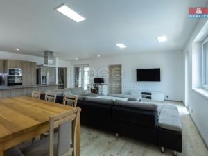 Prodej rodinného domu, Blšany u Loun, 176 m2