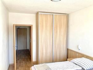 Prodej bytu 2+kk, Všemina, 45 m2