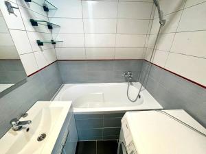 Pronájem bytu 2+1, Chomutov, Kostnická, 62 m2