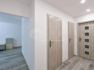 Pronájem bytu 3+1, Praha - Krč, V Štíhlách, 62 m2