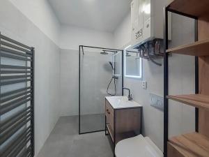 Pronájem bytu 2+kk, Praha - Holešovice, Plynární, 44 m2
