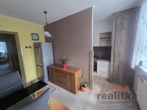 Pronájem bytu 2+1, Opava - Malé Hoštice, Slezská, 60 m2