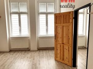 Pronájem bytu 2+1, Karlovy Vary, Moskevská, 43 m2