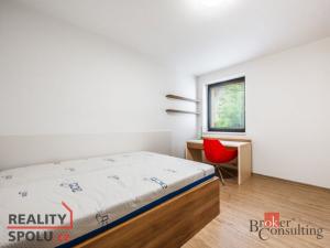 Pronájem bytu 2+kk, Brno - Líšeň, Podbělová, 45 m2