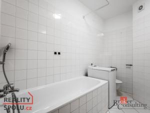 Pronájem bytu 2+kk, Brno - Líšeň, Podbělová, 45 m2
