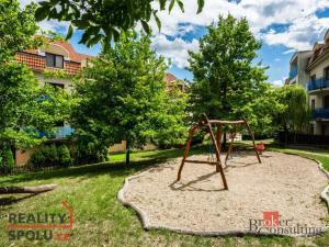 Pronájem bytu 2+kk, Brno - Líšeň, Podbělová, 45 m2