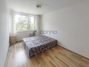 Pronájem bytu 3+kk, Praha, Plevenská, 70 m2