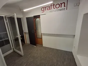 Pronájem kanceláře, Kolín, Karlovo náměstí, 99 m2