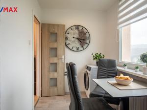 Prodej bytu 2+1, Meziboří, Nad parkem, 60 m2