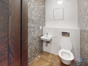 Pronájem bytu 3+kk, Žatec, Husova, 69 m2