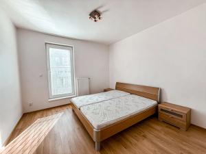 Pronájem bytu 3+kk, Praha - Zličín, Sazovická, 100 m2