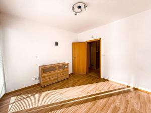 Pronájem bytu 3+kk, Praha - Zličín, Sazovická, 100 m2