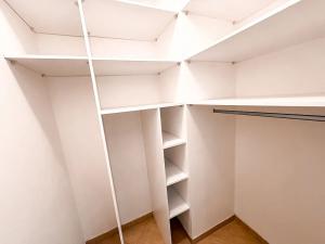 Pronájem bytu 3+kk, Praha - Zličín, Sazovická, 100 m2