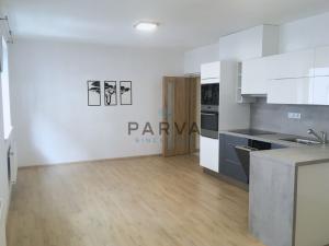 Pronájem bytu 2+kk, Plzeň - Jižní Předměstí, Poděbradova, 67 m2