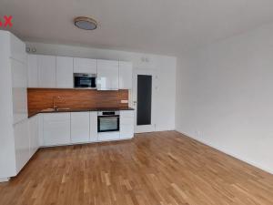Pronájem bytu 1+kk, Praha - Modřany, Kolmanova, 40 m2