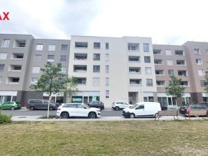 Pronájem bytu 1+kk, Praha - Modřany, Kolmanova, 40 m2