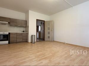Pronájem bytu 2+kk, Děčín - Děčín V-Rozbělesy, Závodní, 45 m2