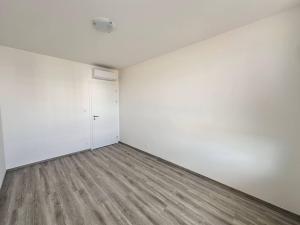Pronájem bytu 4+kk, Praha - Dolní Měcholupy, Kardausova, 120 m2