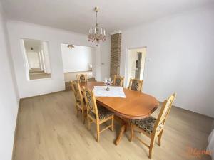 Pronájem rodinného domu, Holubice, Na Čapáku, 165 m2