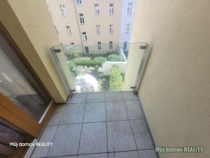 Pronájem bytu 2+kk, Praha - Holešovice, Komunardů, 60 m2