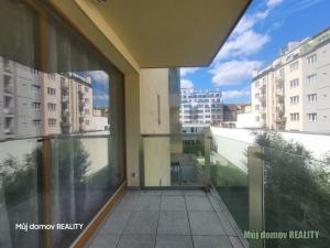 Pronájem bytu 2+kk, Praha - Holešovice, Komunardů, 60 m2