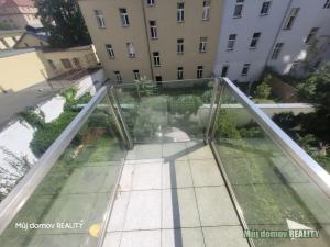 Pronájem bytu 2+kk, Praha - Holešovice, Komunardů, 60 m2