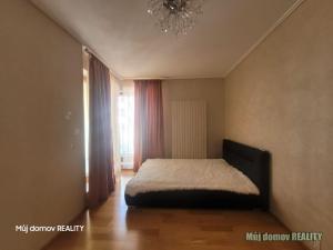 Pronájem bytu 2+kk, Praha - Holešovice, Komunardů, 60 m2