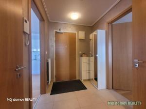 Pronájem bytu 2+kk, Praha - Holešovice, Komunardů, 60 m2