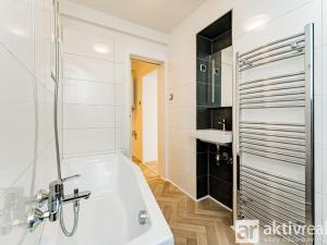 Pronájem bytu 1+kk, Praha - Michle, Podle Kačerova, 30 m2
